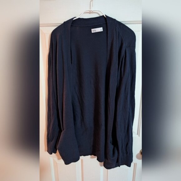 Croft And Barrow Women's Cardigan Size L Navy (EUC) - Picture 2 of 11